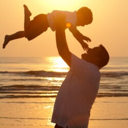BEACH - FAMILY