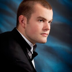 STUDIO PORTRAITS